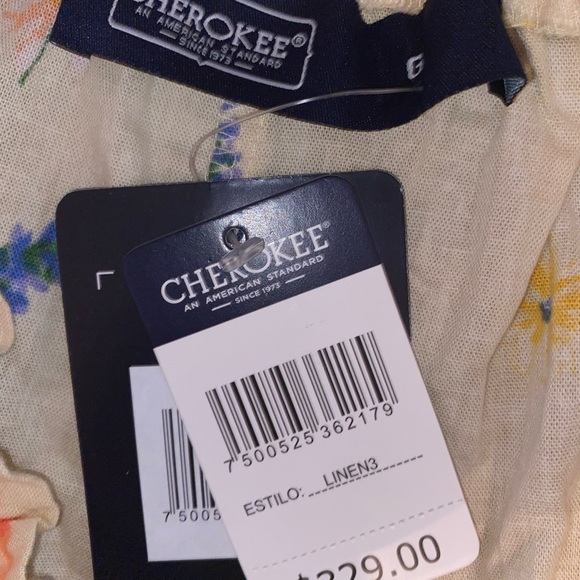 Floral shorts - Picture 2 of 2